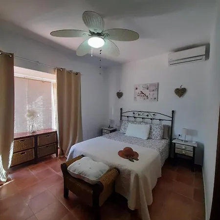 Villa Lola 14 *